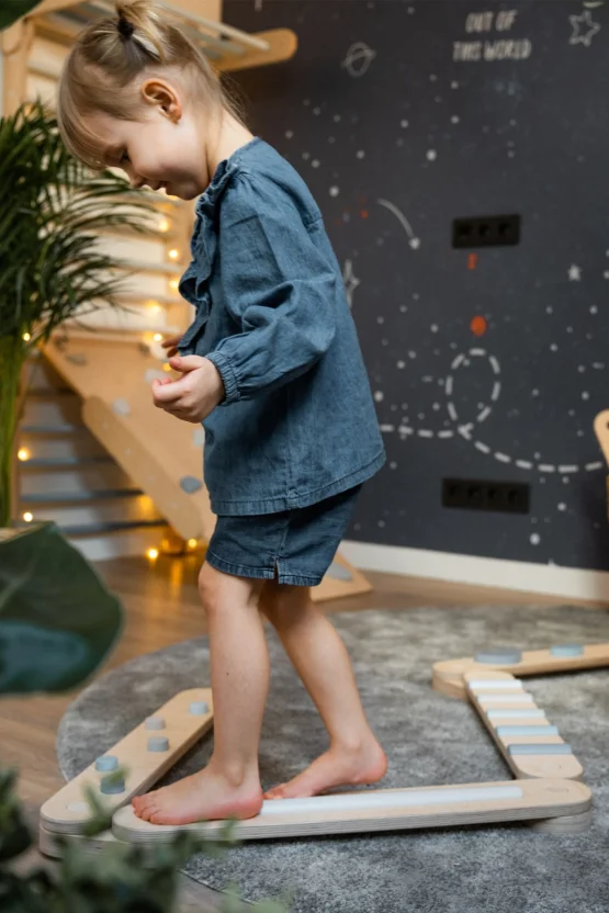 Blue 4 balance beam set