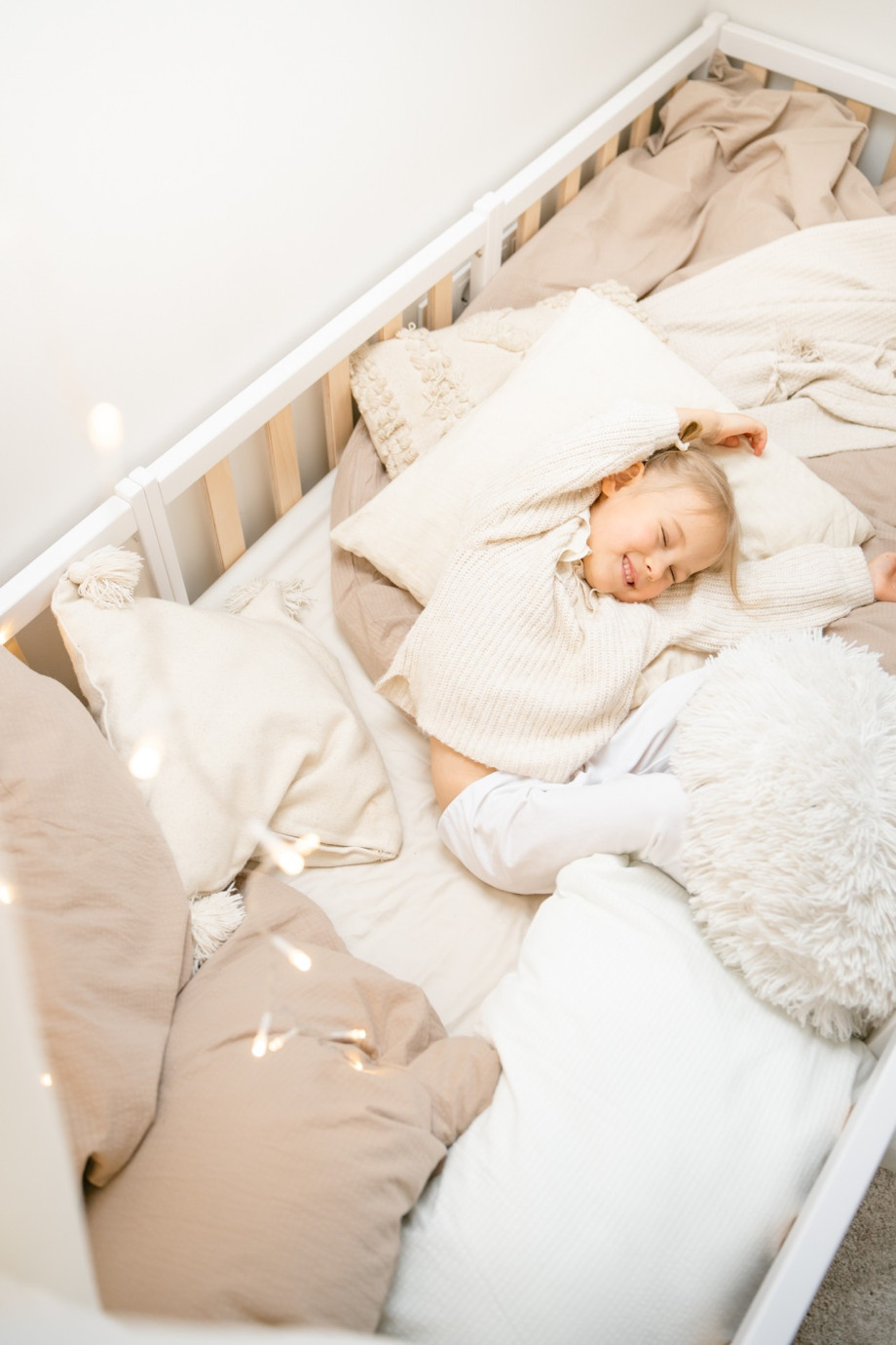 White floor bed