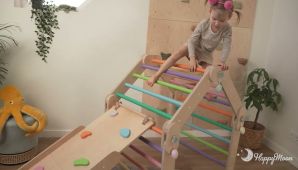 Video thumbnail: Colored Climber & stone ramp