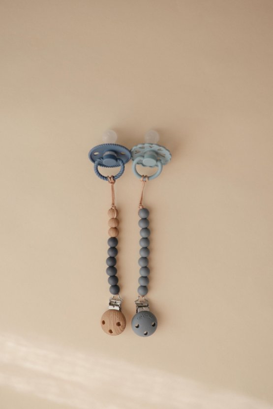 Silicone Pacifier Clip | Eva - Iron