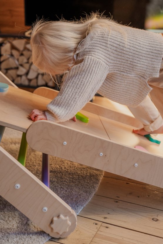 Colored Climber & stone ramp